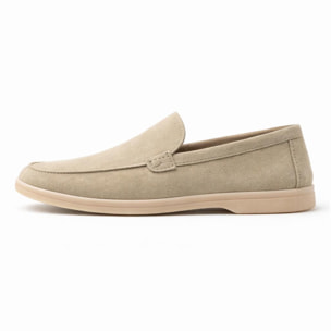 Mocassini leggerissimi e comodissimi in pelle scamosciata beige