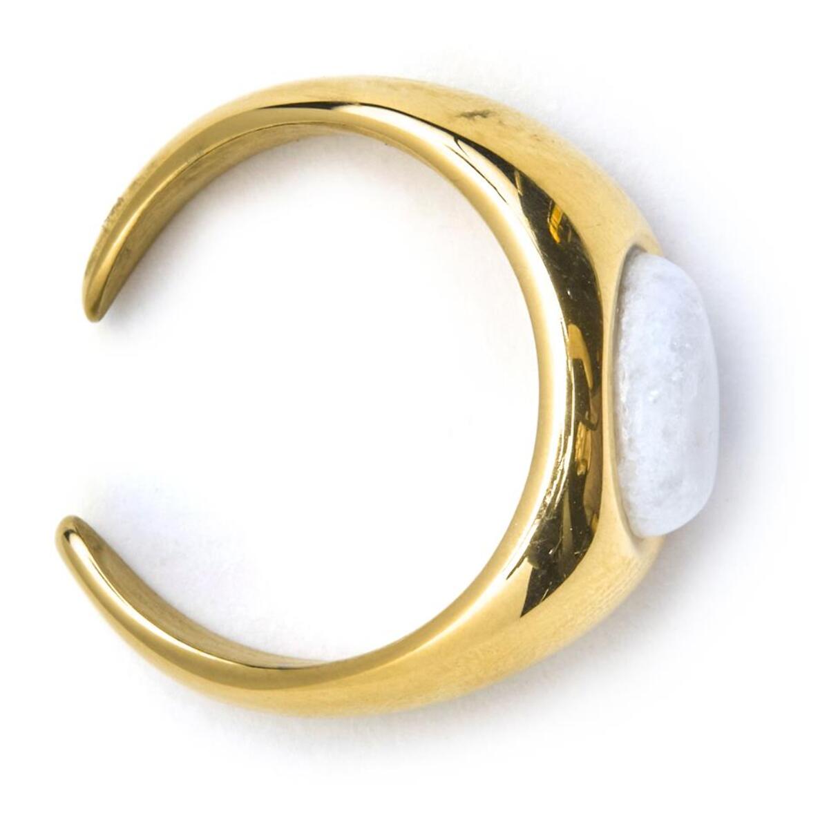 Anillo con Madreperla Blanca acabado oro 18k