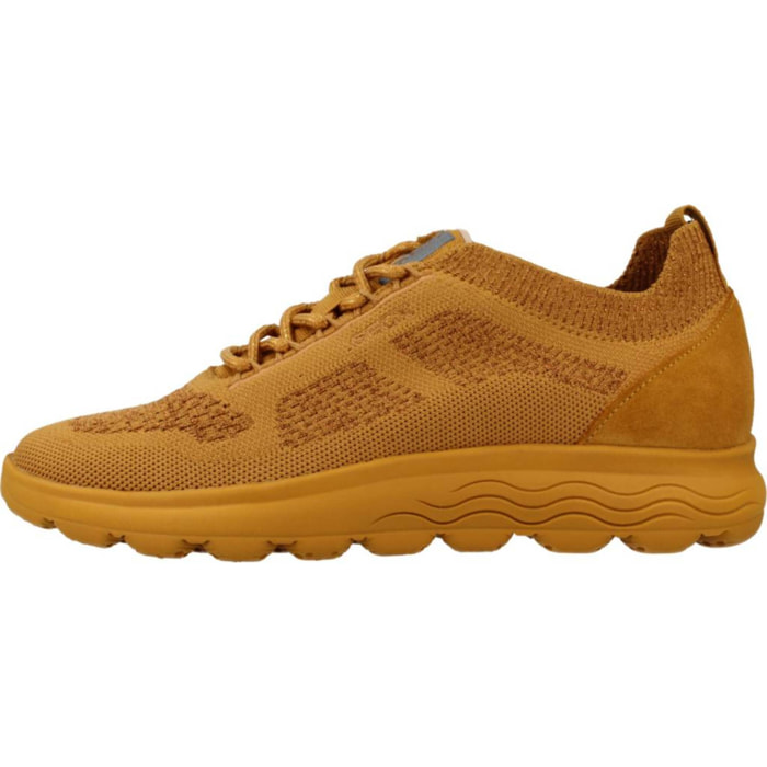 Sneakers de  Mujer de la marca GEOX  modelo D SPHERICA AMARILLO