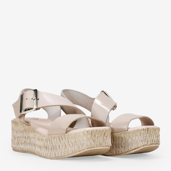 Sandalias beige en piel