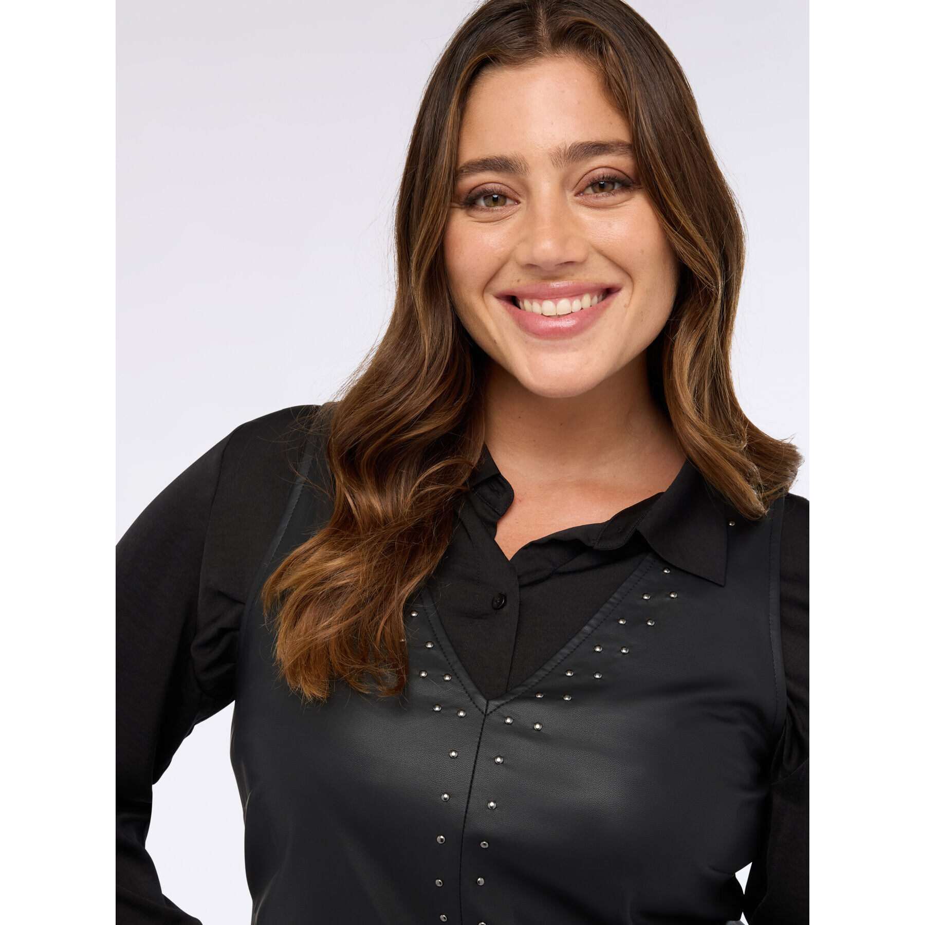 Fiorella Rubino - Vestito smanicato in tessuto spalmato con borchiette - Nero