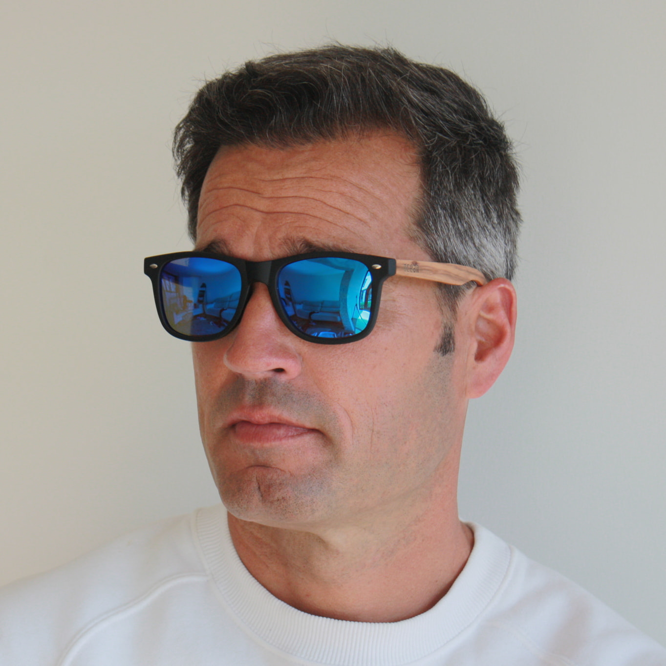 Gafas de sol OCEAN BEACH WOOD - De madera negro con patillas marrón y / Revo azul