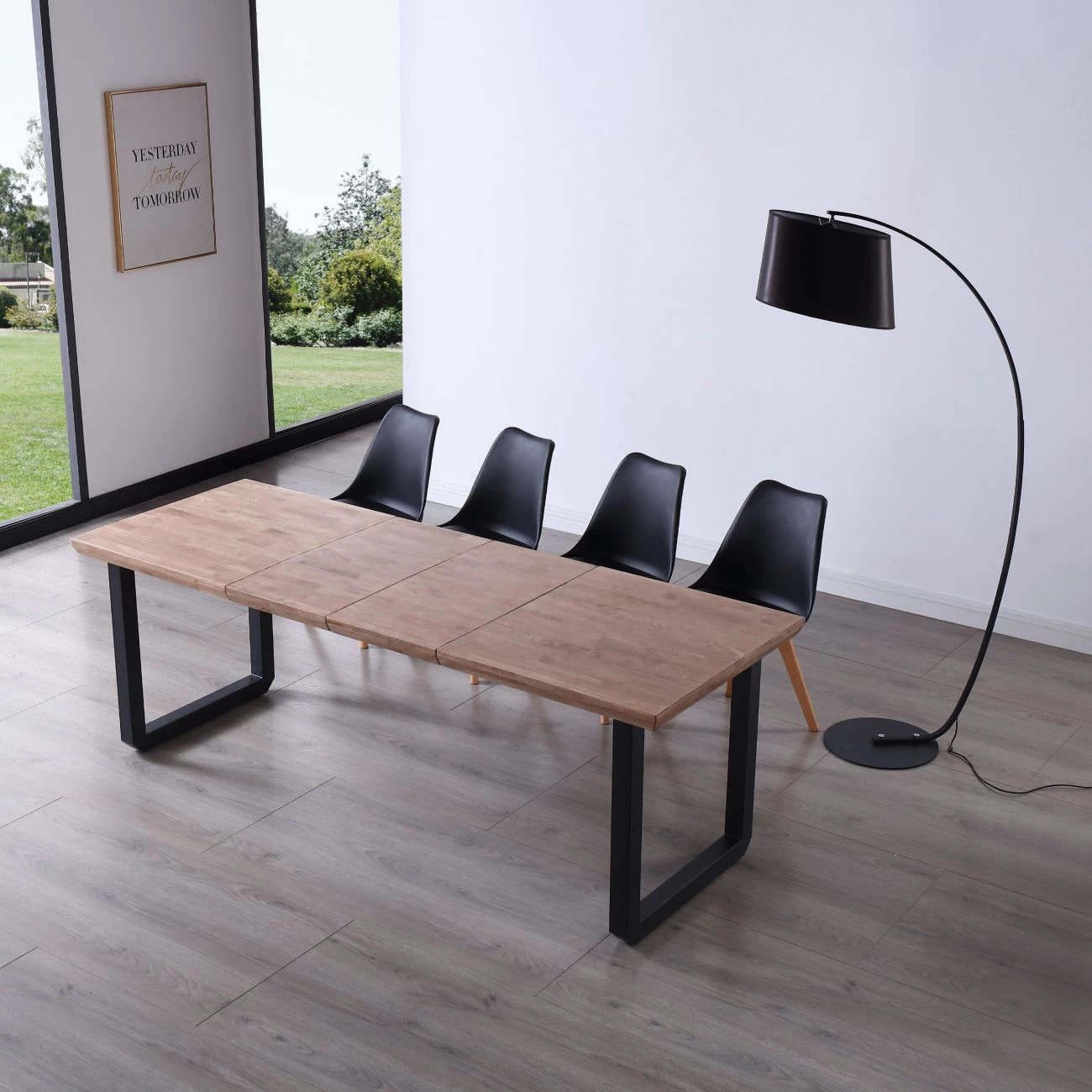 Mesa de comedor extensible con patas metálicas en negro y roble salvaje 140-220x80cm Roma Roble Honey - Negro