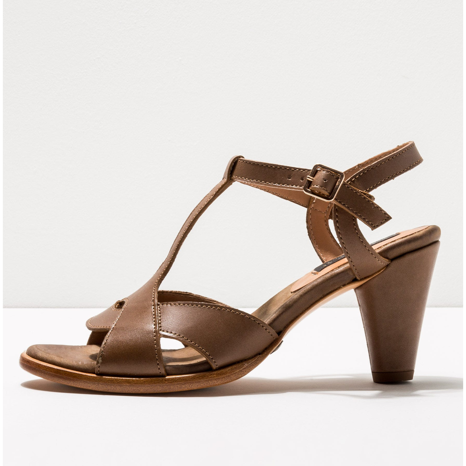 Sandalias con tacón S968 RESTORED SKIN TAUPE / MONTUA color Taupe