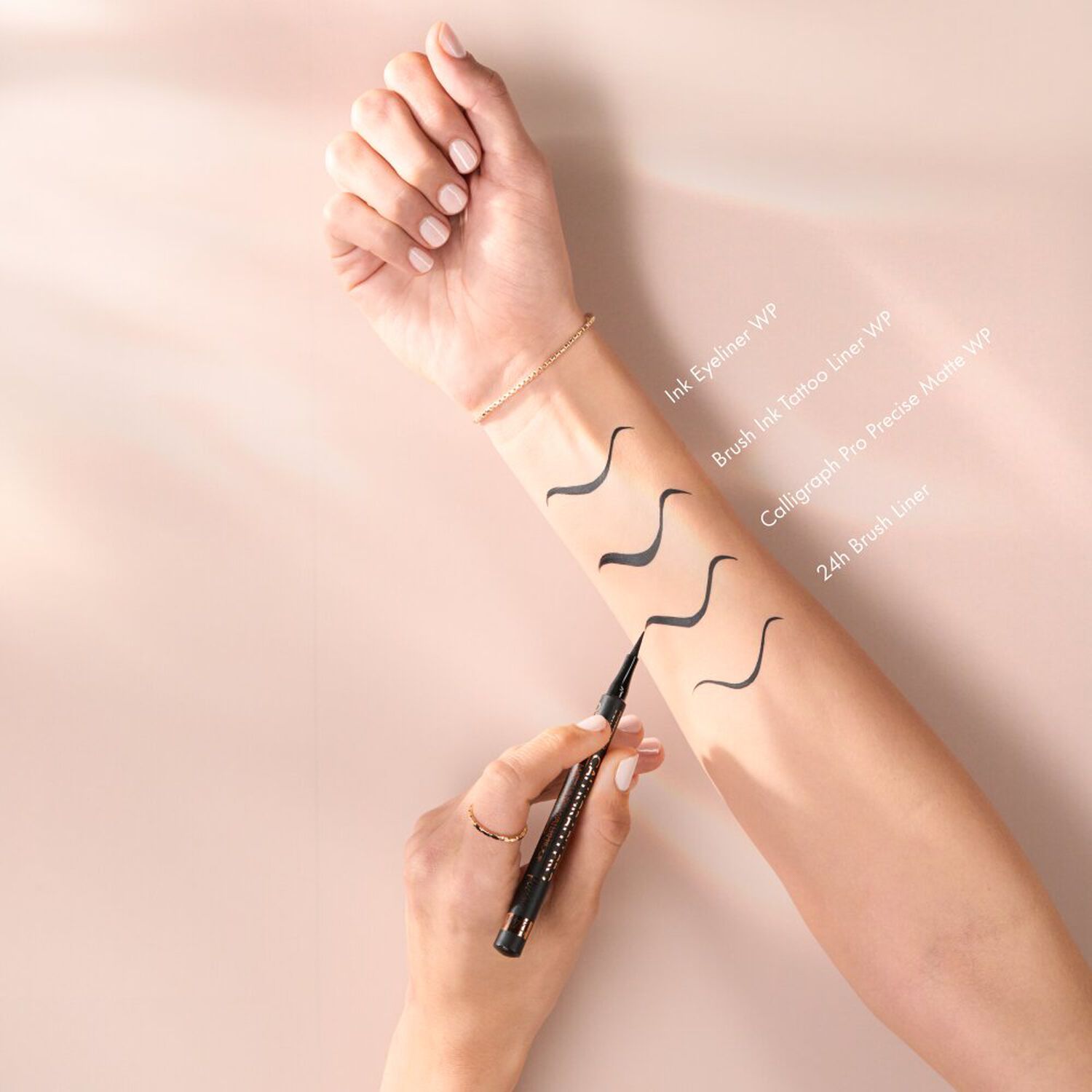 Calligraph Pro Precise 24h Matt Liner Waterproof - Eyeliner Mat Longue Tenue Waterproof  1.20 ml
