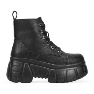 Botas militares negras con plataforma