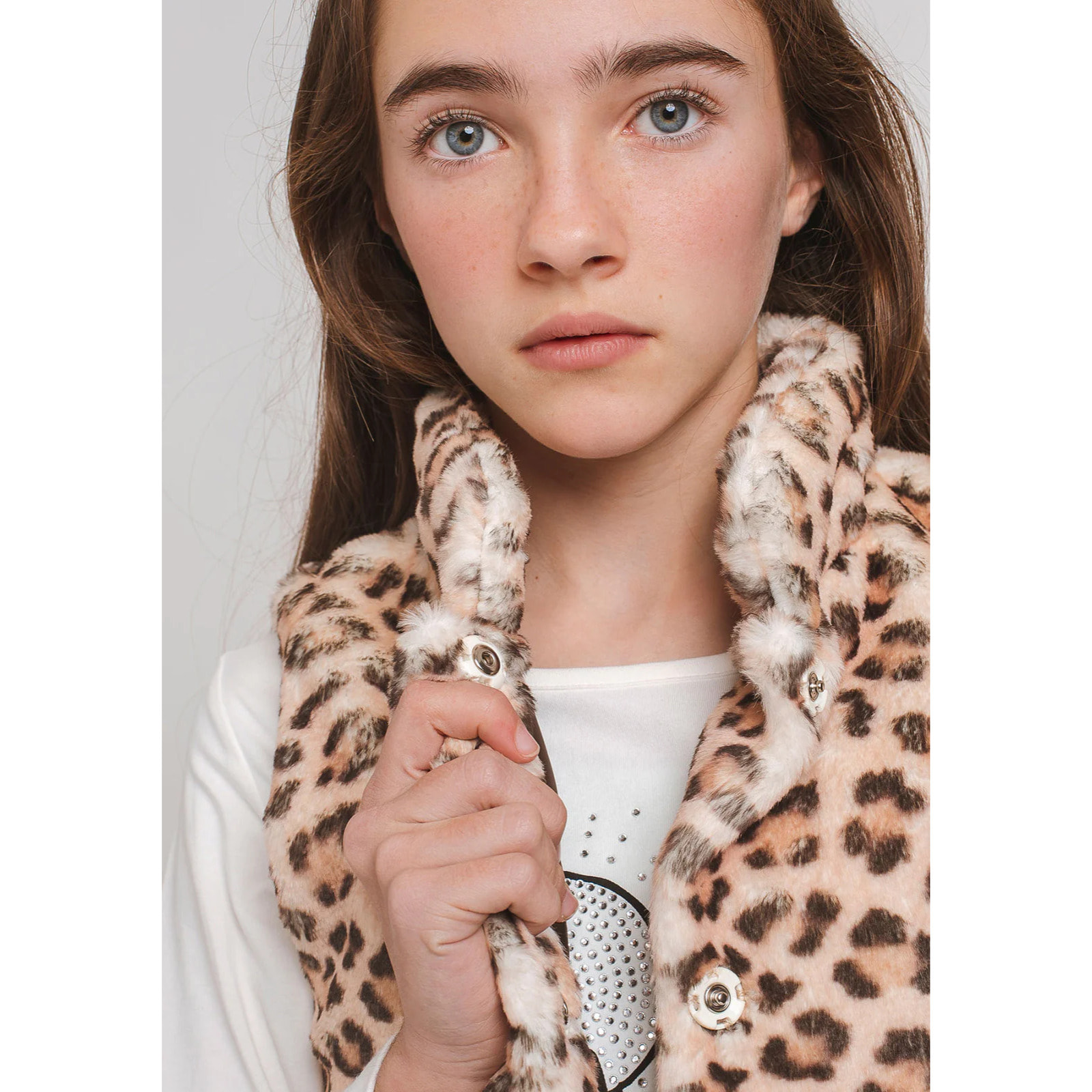 Chaleco de piel de leopardo para niña