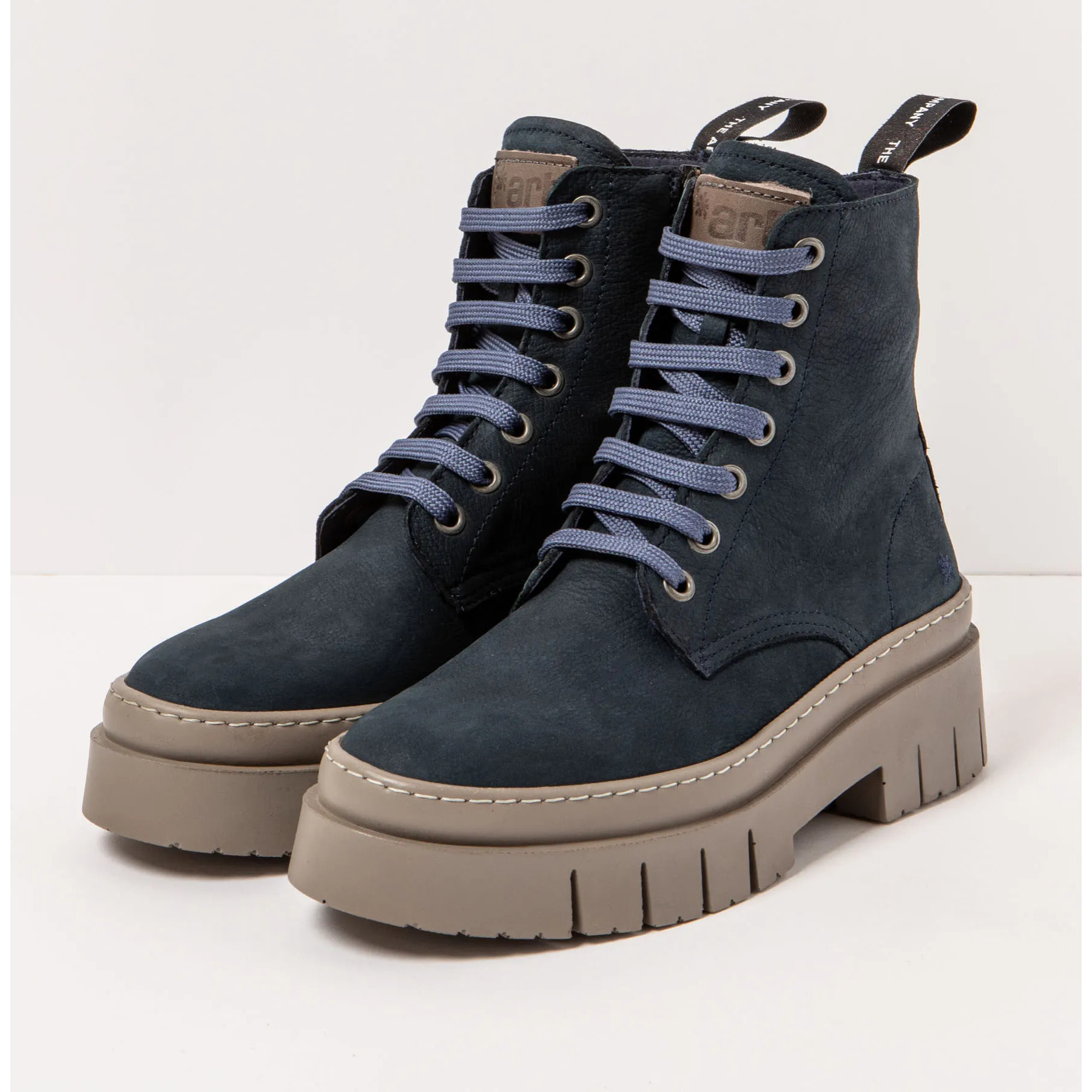 Botines 1953 NOBUCK NAVY/AMBERES color Navy