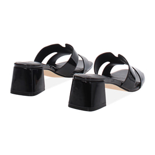 Mules punta abierta negras tacón 5,5 cm