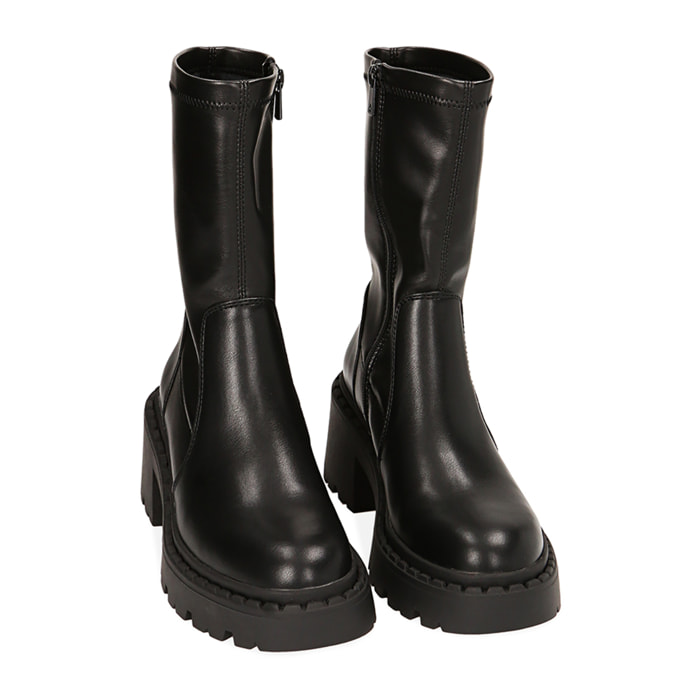 Stivaletti neri, tacco 6,7 cm