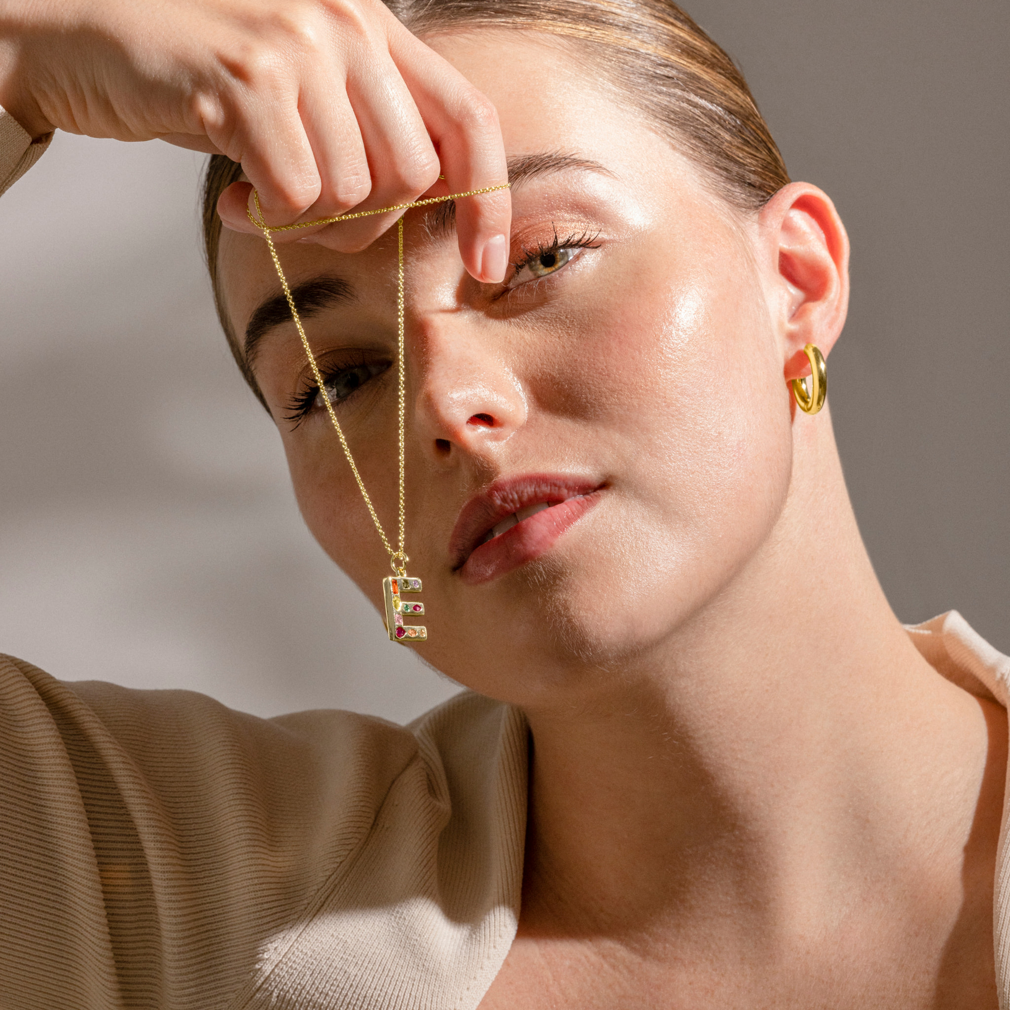 Pendientes acabado oro 18K