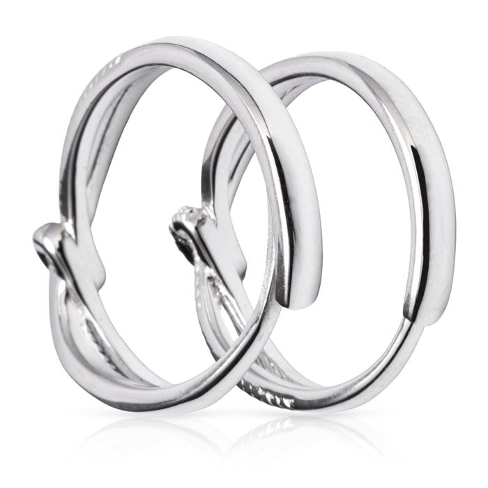 Anillos de compromiso a juego con diseño lazo en plata de ley 925. Ajustables.