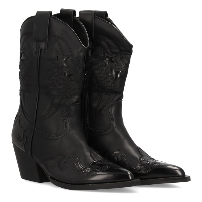 Botín cowboy mujer con bordados y estrellas
