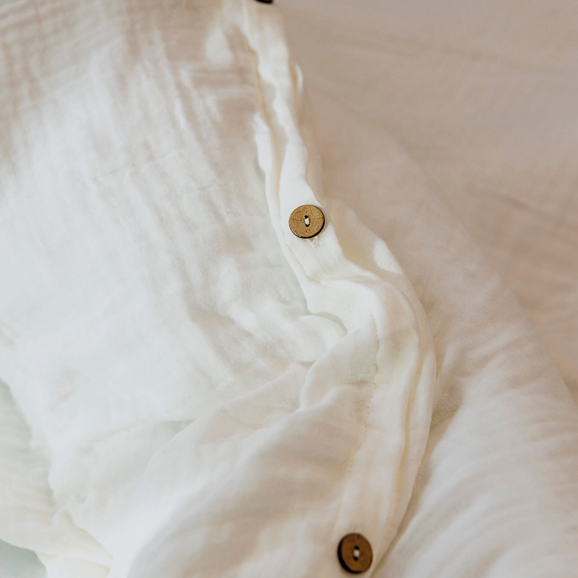 Naturals - Funda Nórdica Lisa - Cierre con botones - 100% Algodón de Muselina - Incluye 1/2 Fundas de Almohada - Blanco