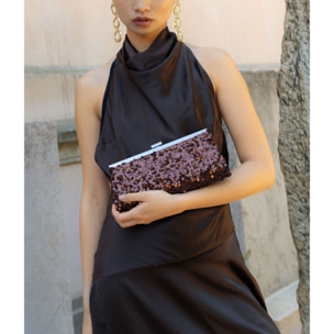 Bolso clutch marrón con lentejuelas