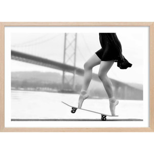 Affiche d'art skater girl - vente d' Affiche + cadre en bois - Chêne