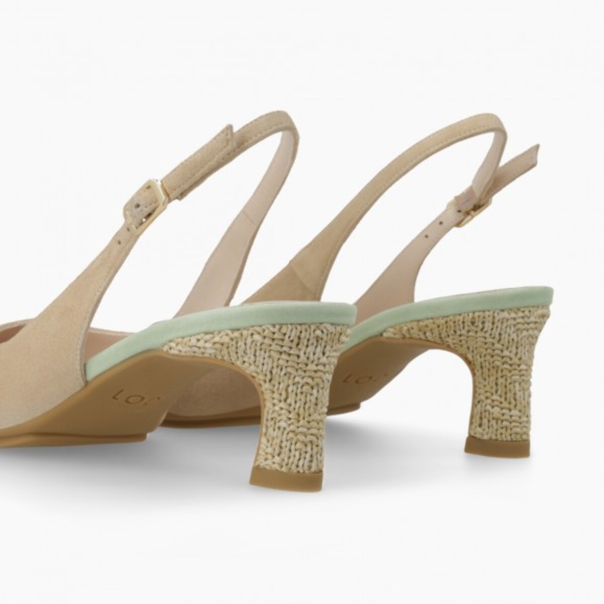 ZAPATOS DE SALÓN BEIGE CHELIN