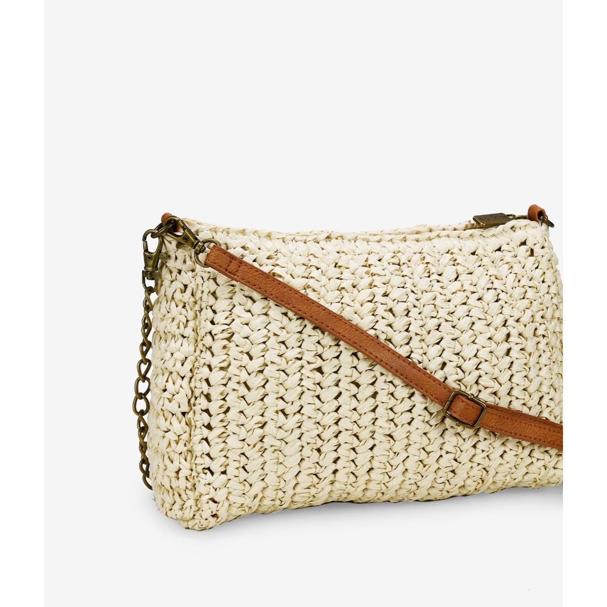 Bolso de rafia beige con cadena