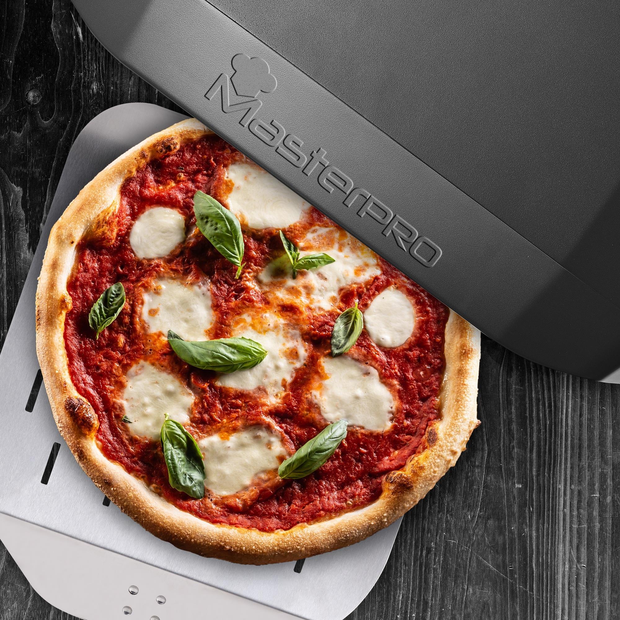 Set compuesto por cortador de pizza + tabla de corte en madera masterpro