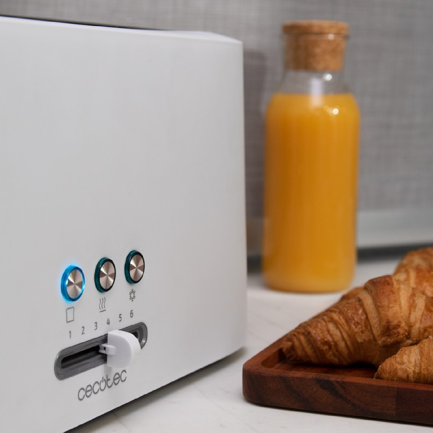 Cecotec Grille-pain vertical Toast&Taste 10000 Extra White