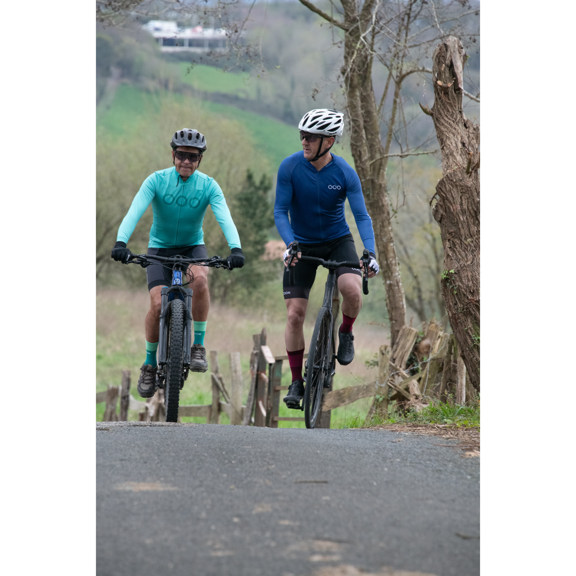 Calcetines de ciclismo ECOON modelo Marsous en color Verde