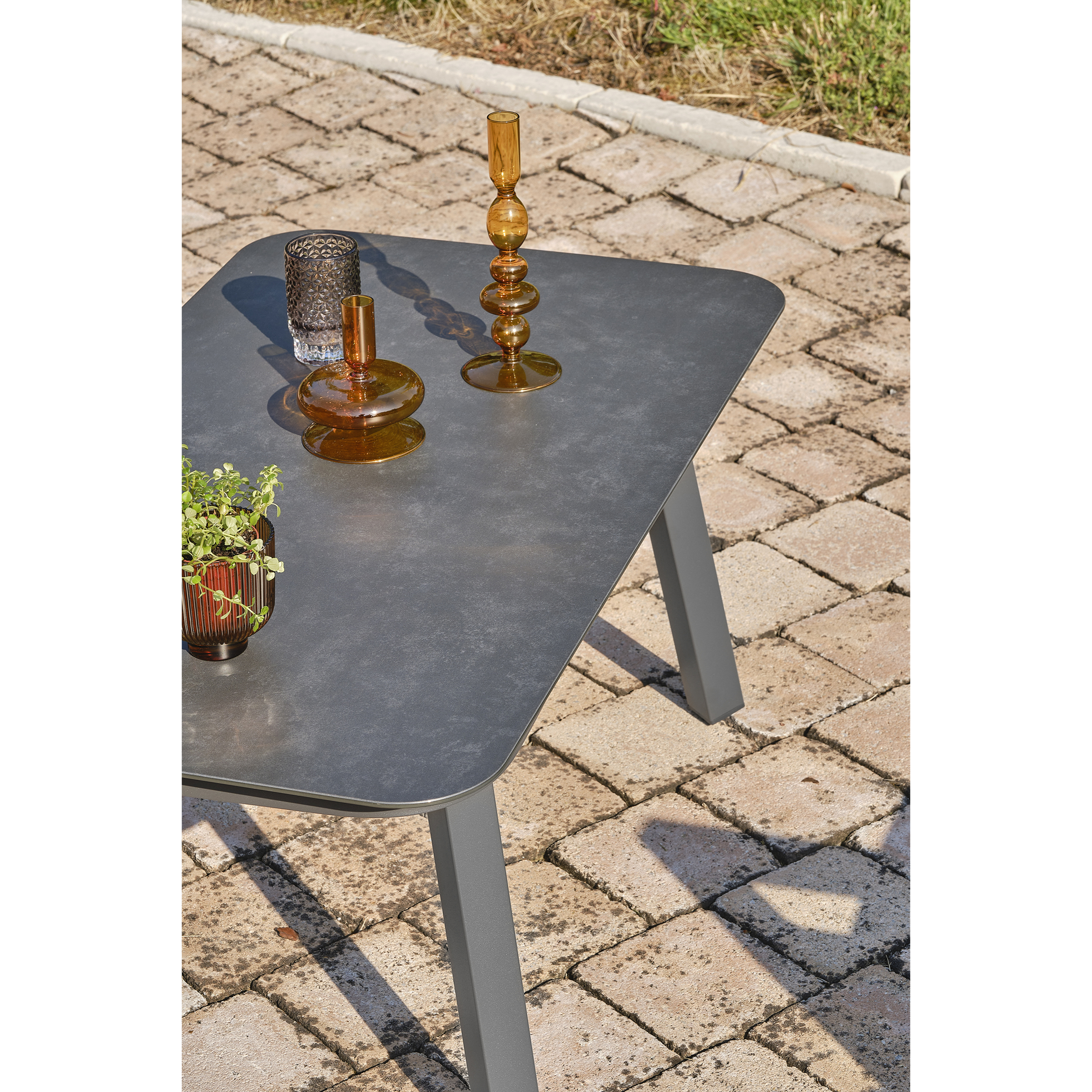 LISBONNE - Salon de jardin 4 places en aluminium gris anthracite