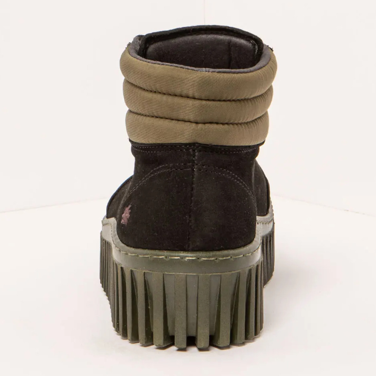 Botines 1532 NOBUCK BLACK-KAKI/BRIGHTON color Black-kaki