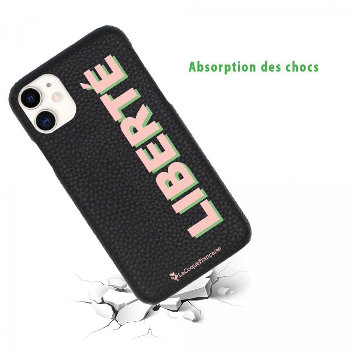 Coque iPhone 11 effet cuir grainé noir Liberté rose et vert Design La Coque Francaise