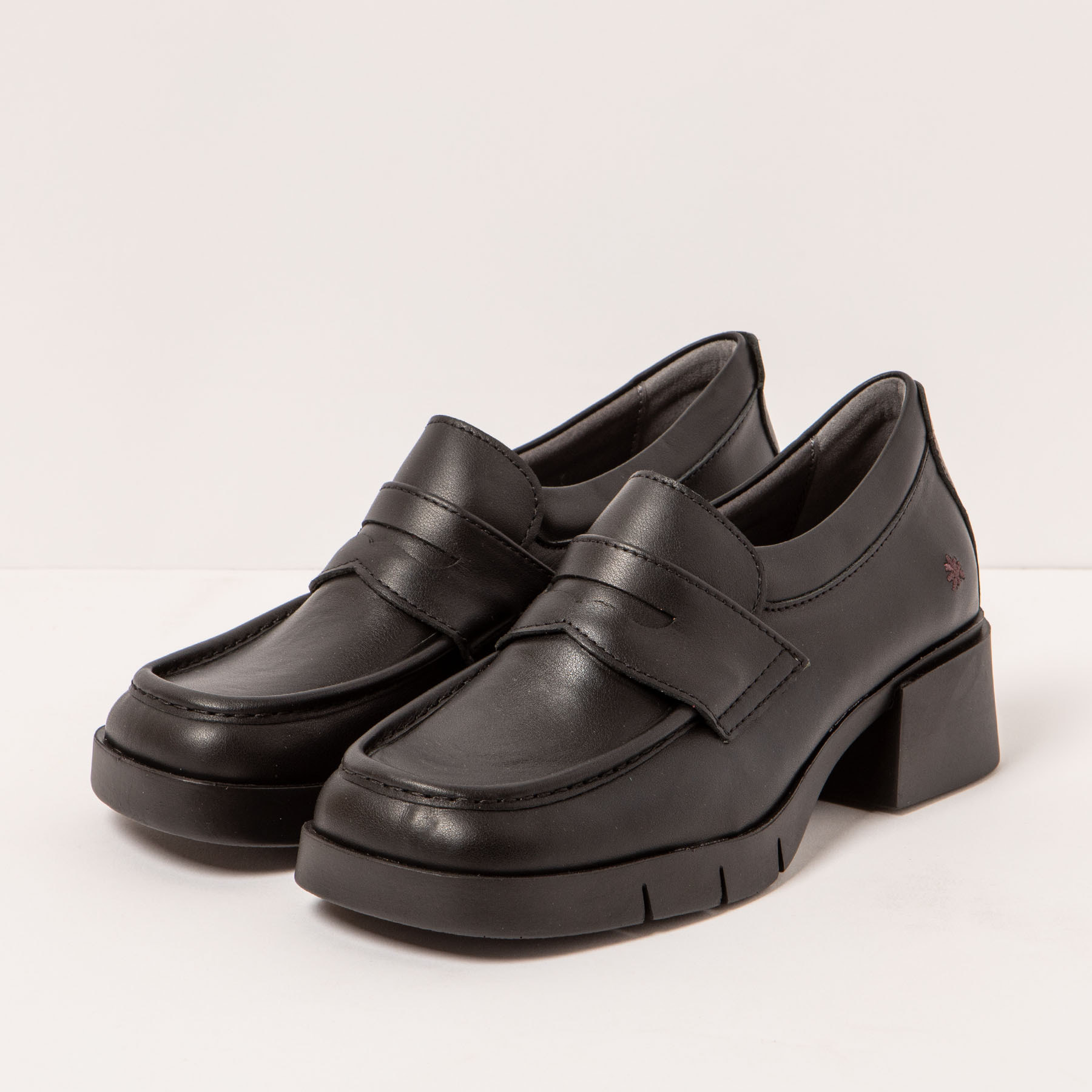 Zapatos 1283 NAPPA BLACK / VARSOVIA color Black
