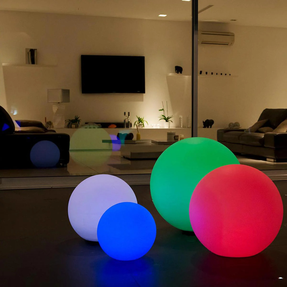 Boule lumineuse sans fil BOBBY RGB D30CM