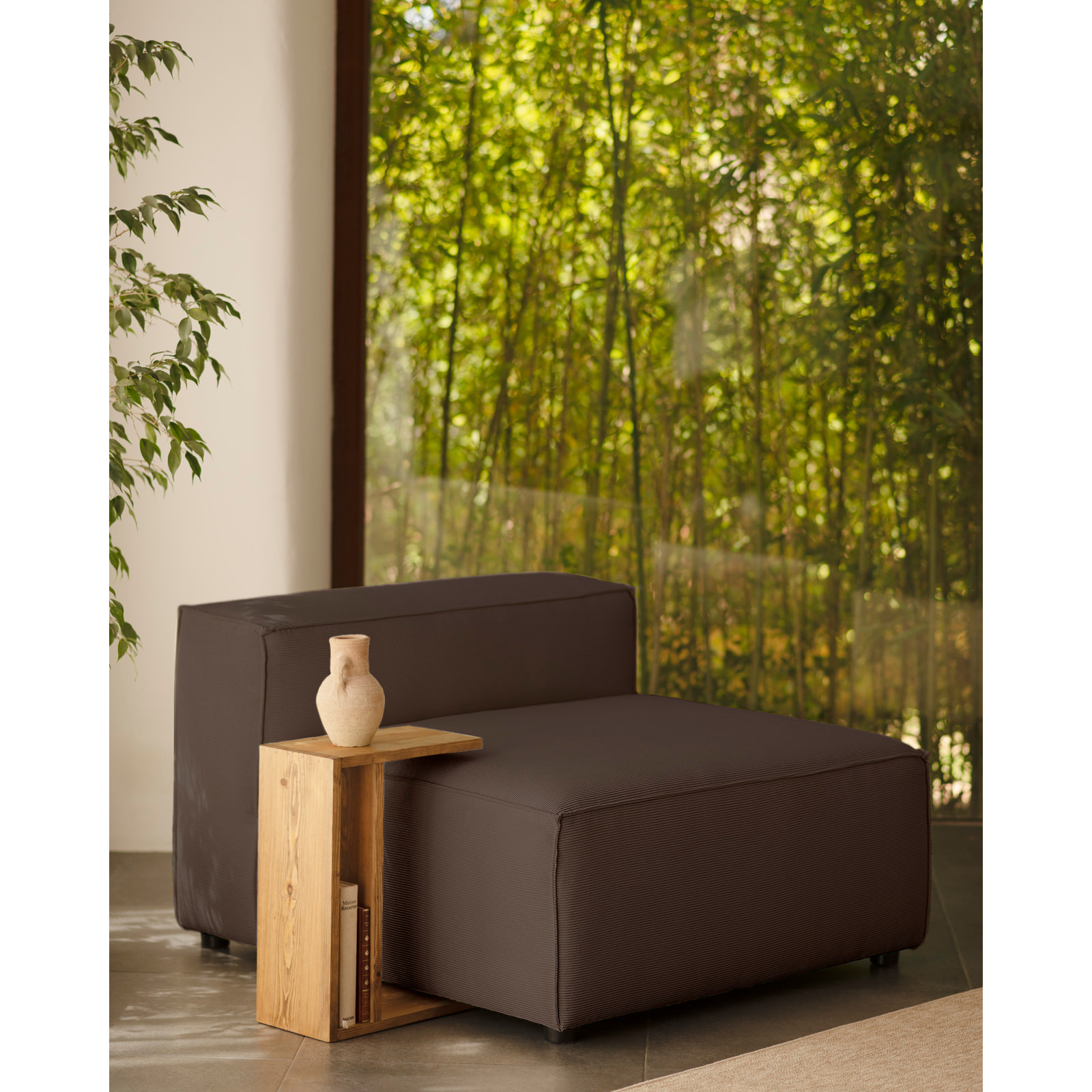 Sillón de pana color gris oscuro de 110x90cm Alto: 70 Largo: 110 Ancho: 90