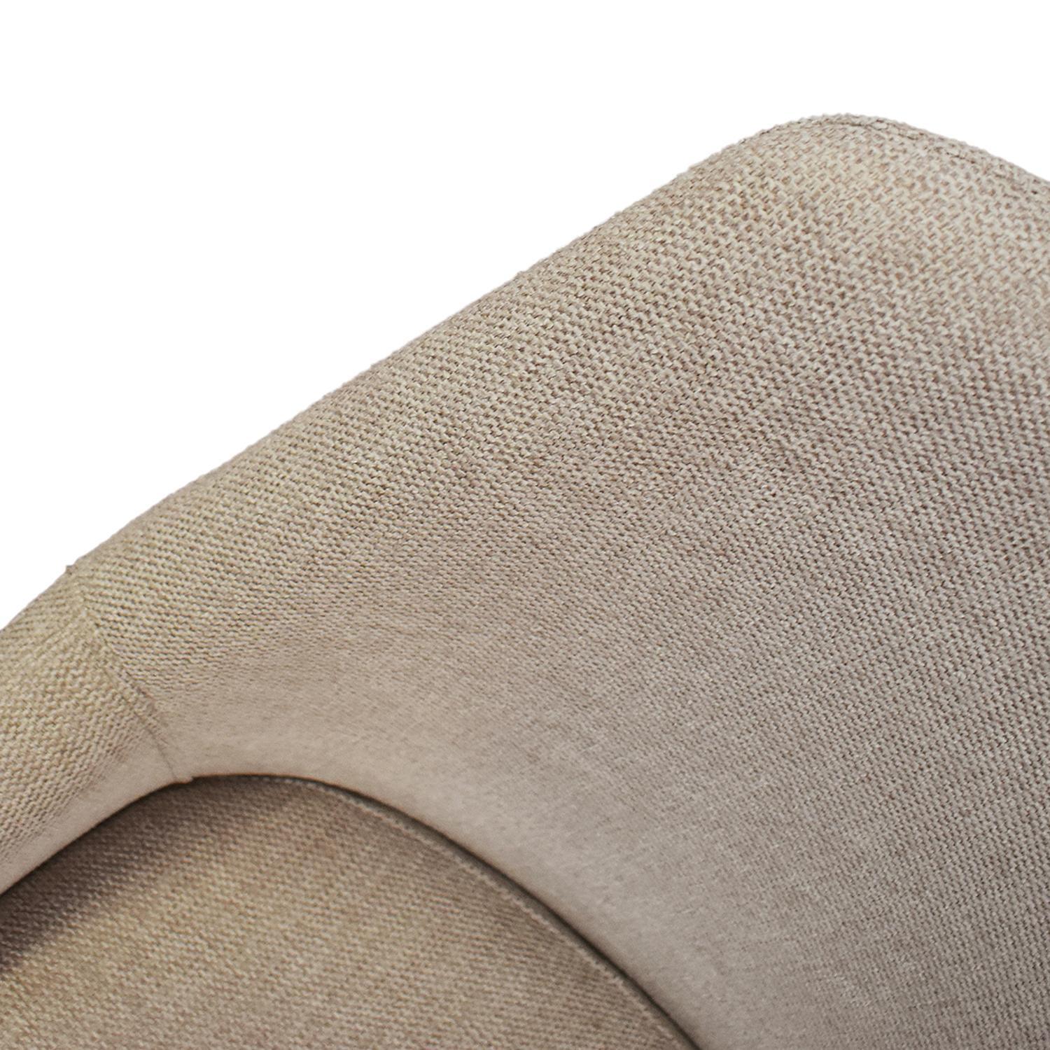 Set di 2 sedie TALLINN in tessuto beige e gambe in metallo nero opaco, con braccioli