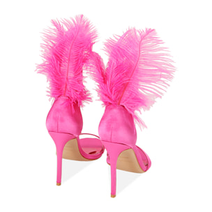 Sandalias de raso fucsia con plumas, tacón de 10,5 cm