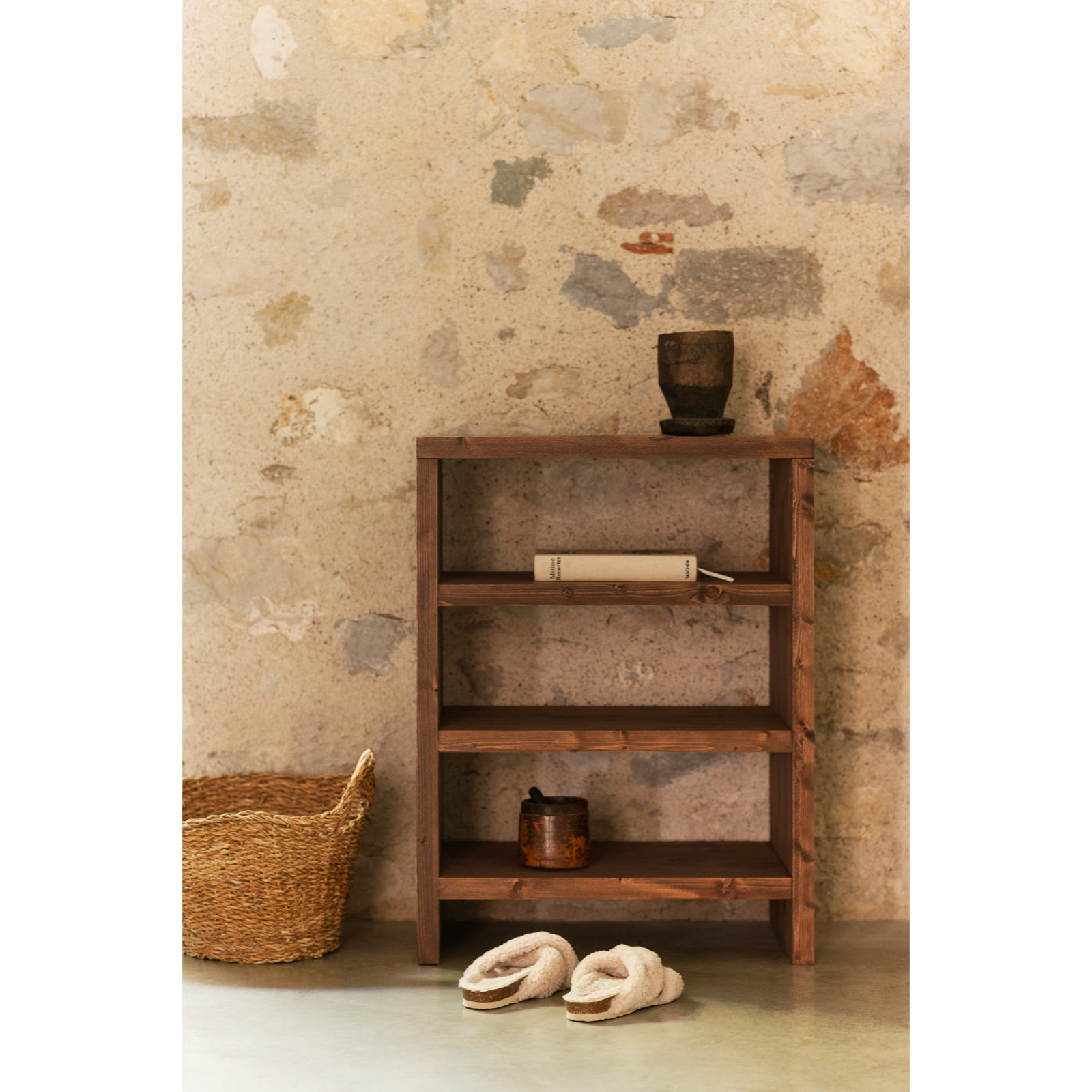 Estantería zapatero de madera maciza tono roble oscuro 80x60cm Alto: 80 Largo: 60 Ancho: 35