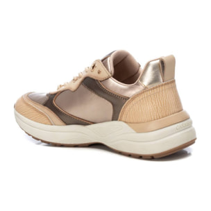 Zapatilla de piel beige