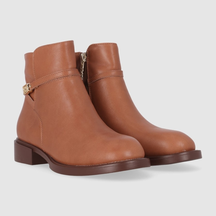 Botines de Piel - Cuero - Tacón: Bajo