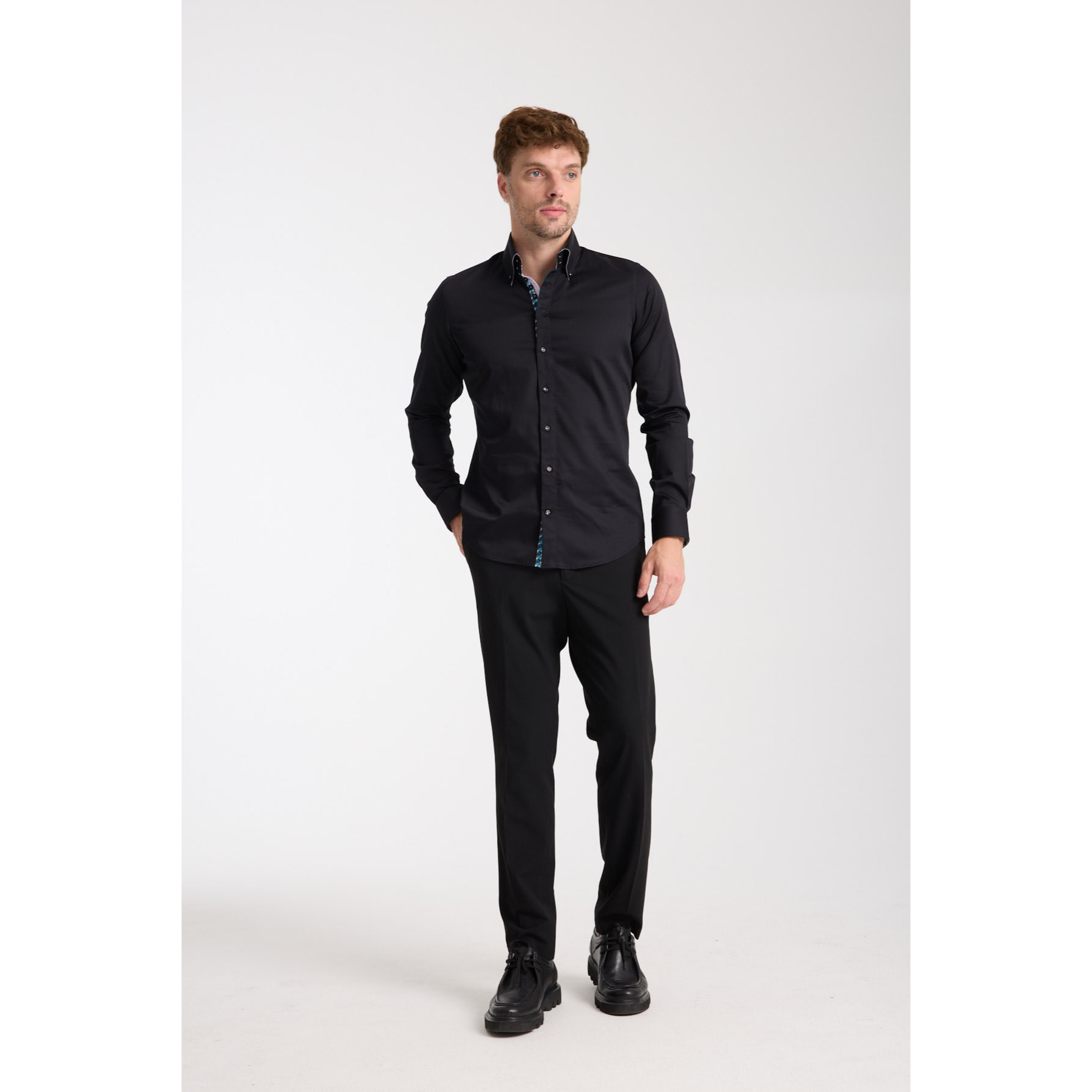Camicia Uomo 2 Bottoni Button Down Slim Satin Unito Nero