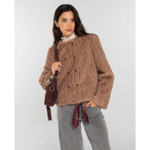 Chaqueta corta de pelo con doble abotonadura de mujer