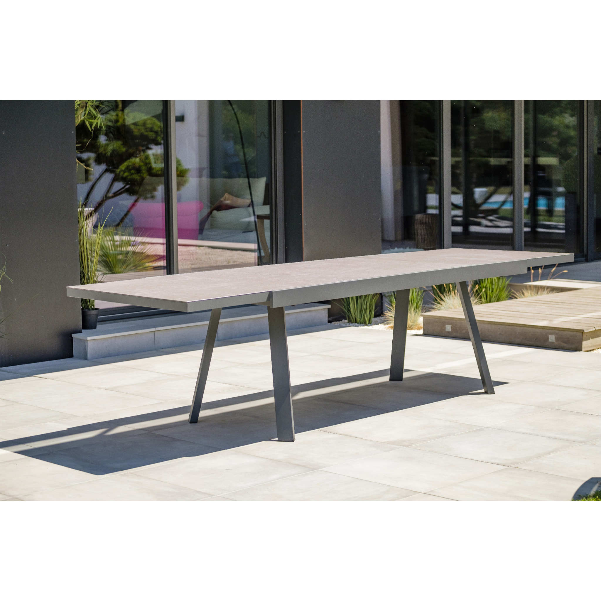 STOCKHOLM - Table de jardin 12 places en aluminium et céramique