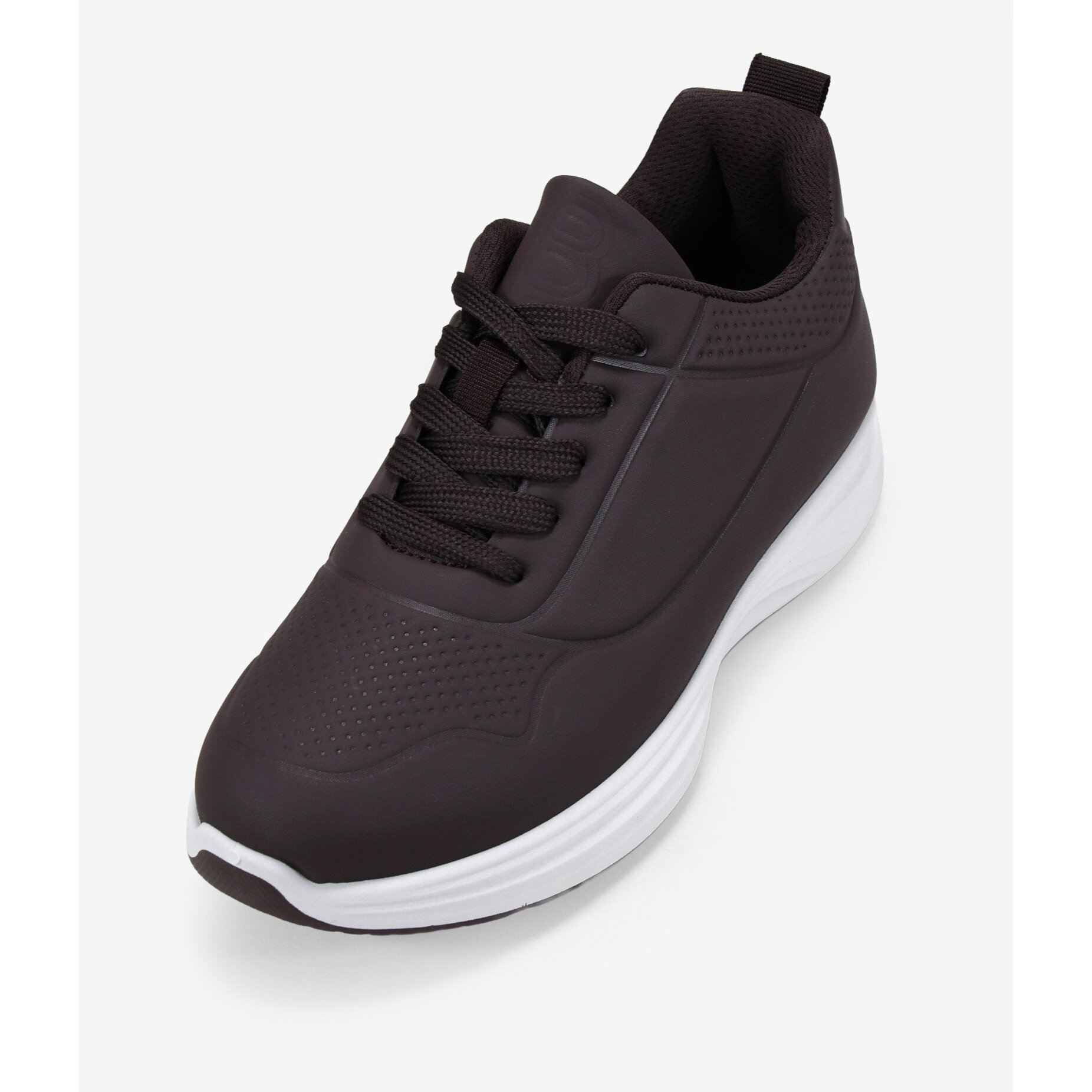 Zapatillas deportivas marrones con cordones