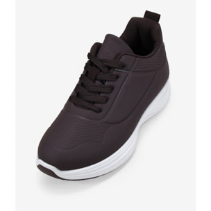 Zapatillas deportivas marrones con cordones