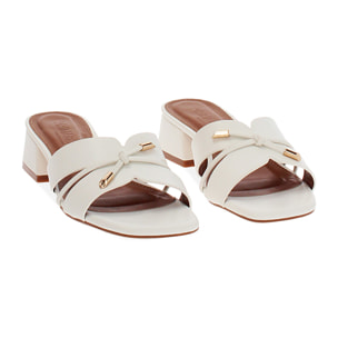 Mules punta abierta blancas tacón 4 cm