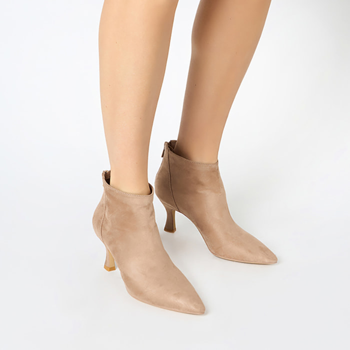 Tronchetti donna taupe in microfibra, tacco 7 cm