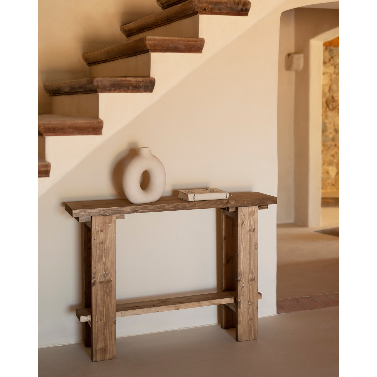 Consola de madera maciza en tono roble oscuro de 120x84cm Alto: 84 Largo: 120 Ancho: 26