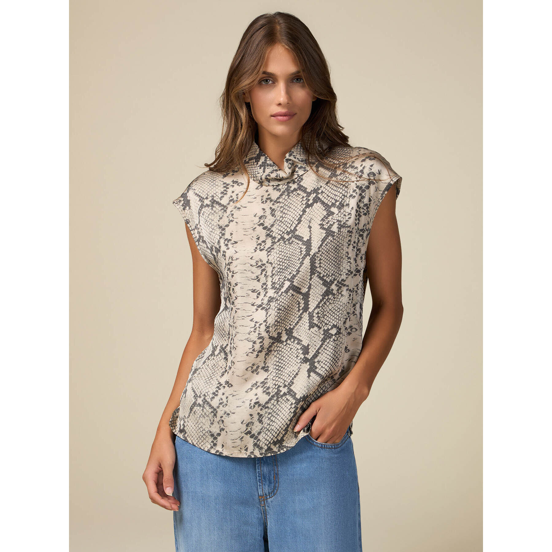 Oltre - Blusa con estampado reptil - Beige