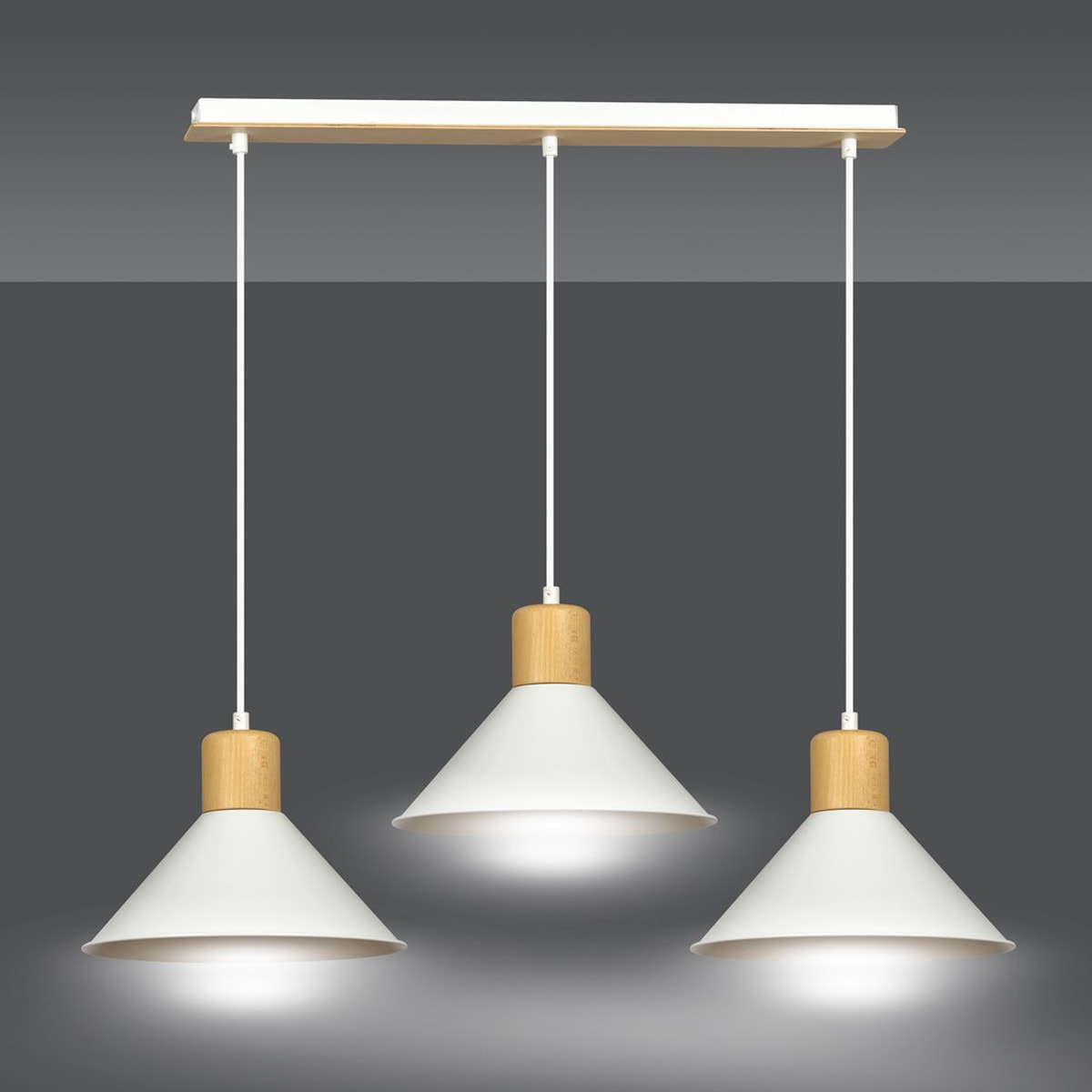 Lampada a sospensione ROWEN con inserti in legno e finitura bianca opaca