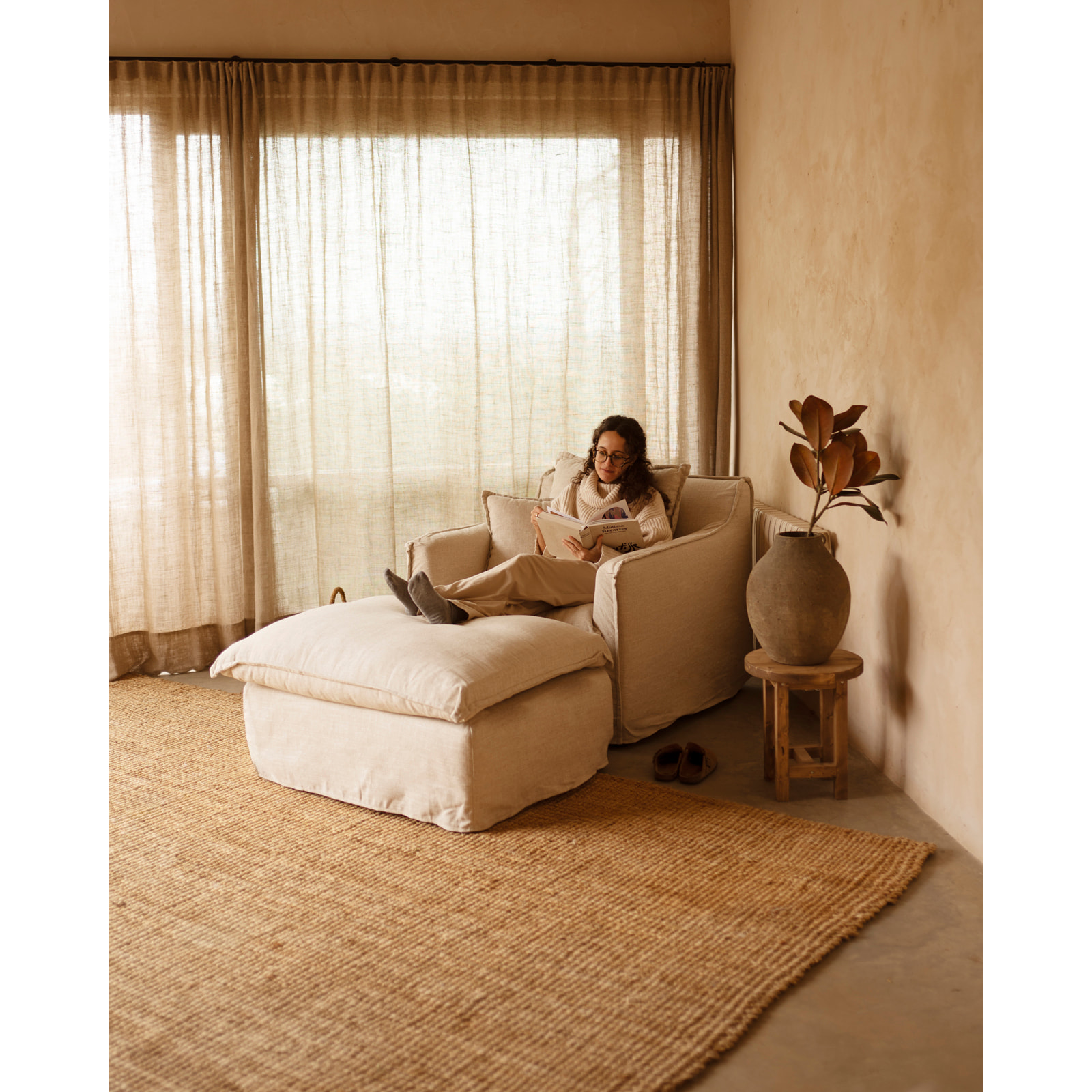 Fauteuil en coton et lin déhoussable ton beige de 98x90cm Hauteur: 81 Longueur: 98 Largeur: 90