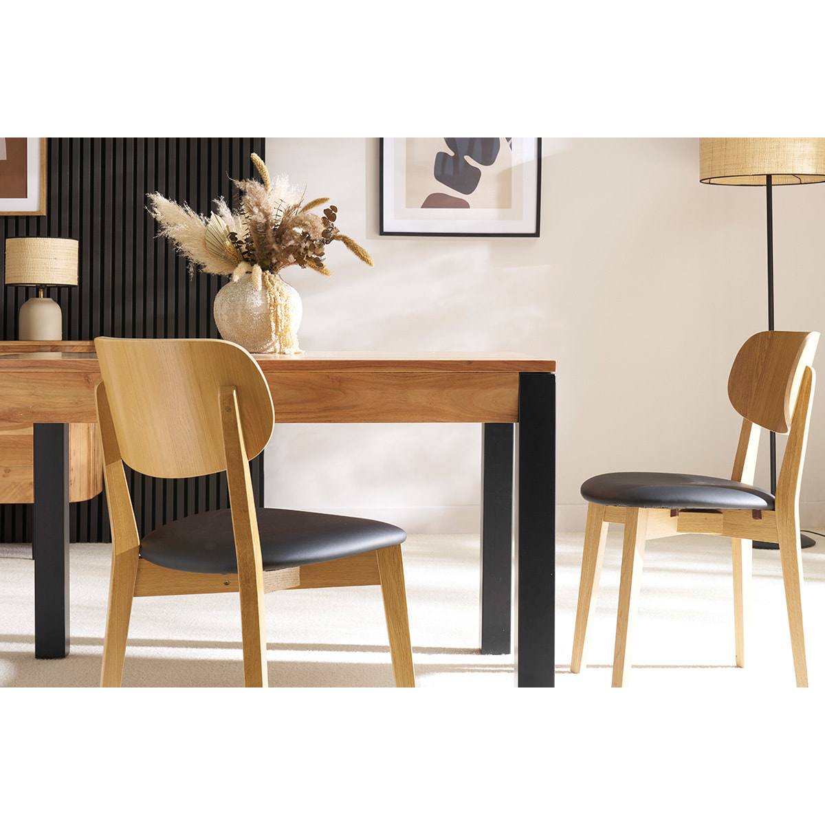 Chaises vintage en bois clair chêne et noir (lot de 2) LUCIA