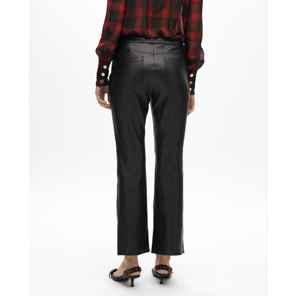Pantaloni effetto pelle con zip
