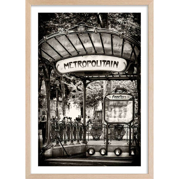 Affiche paris metro abbesses par hugonnard Affiche + cadre en bois - Chêne